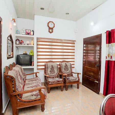 Koonamparayil Home Stay Munnar Anaviratty-Family Only Buitenkant foto