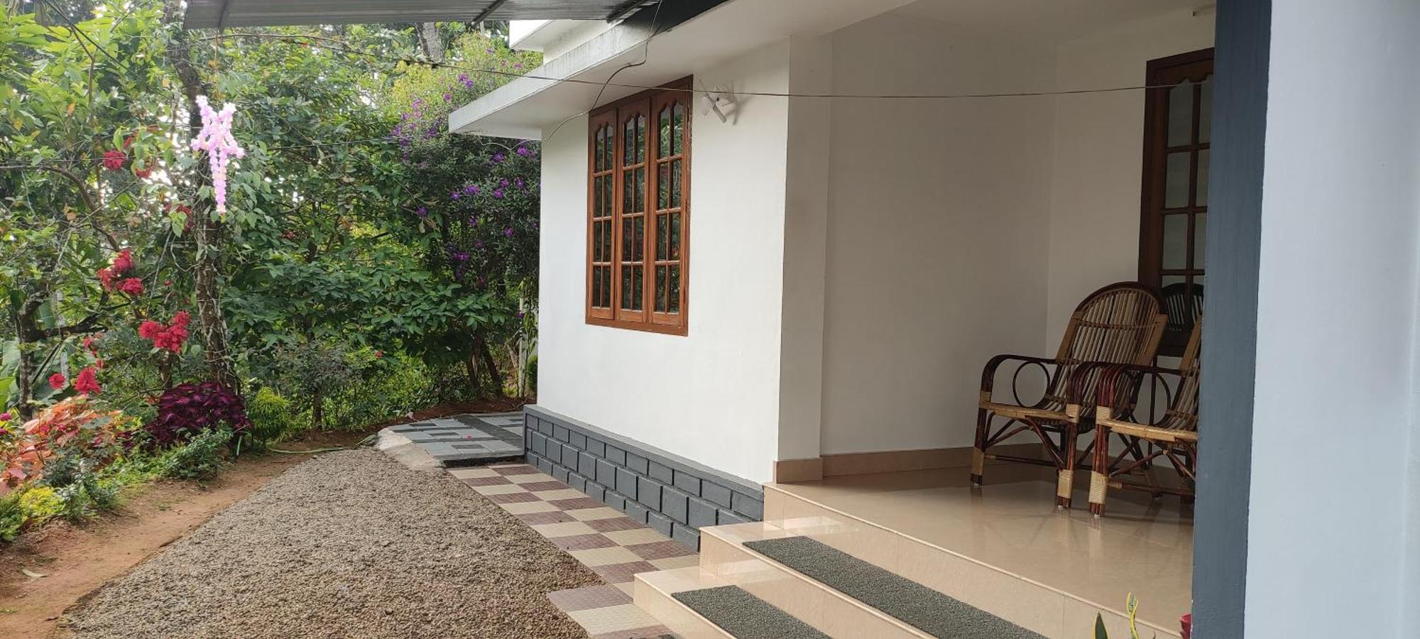 Koonamparayil Home Stay Munnar Anaviratty-Family Only Buitenkant foto