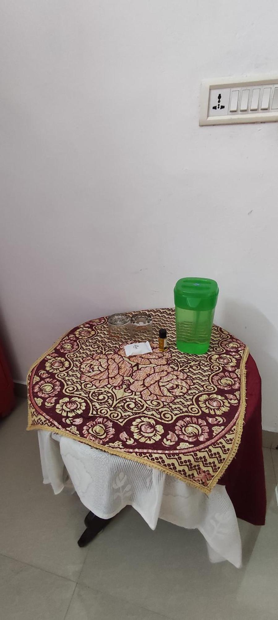Koonamparayil Home Stay Munnar Anaviratty-Family Only Buitenkant foto