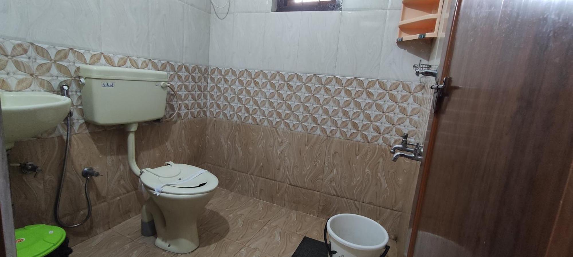 Koonamparayil Home Stay Munnar Anaviratty-Family Only Buitenkant foto